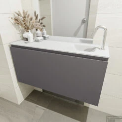 MONDIAZ OLAN 100cm Toiletmeubel Dark Grey. LEX Wastafel Talc Rechts 1 Kraangat -Geberiter Meubels Geschaft badkamermeubel olan dark grey model lex talc mid 0023