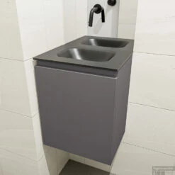MONDIAZ OLAN 40cm Toiletmeubel Dark Grey. LEX Wastafel Urban Midden Geen Kraangat -Geberiter Meubels Geschaft badkamermeubel olan dark grey model lex urban mid 0002
