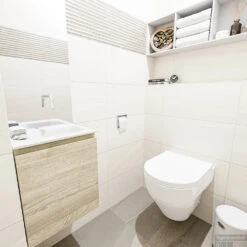 MONDIAZ OLAN 40cm Toiletmeubel Light Brown Grey. LEX Wastafel Talc Rechts Geen Kraangat -Geberiter Meubels Geschaft badkamermeubel olan light brown grey model lex talc left 00004