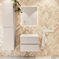 MONDIAZ VICA 60cm Badmeubel Onderkast Linen 2 Lades. Wastafel CLOUD Midden Zonder Kraangat, Kleur Talc. 13 MONDIAZ VICA 60cm Badmeubel Onderkast Linen 2 Lades. Wastafel CLOUD Midden Zonder Kraangat, Kleur Talc. -Geberiter Meubels Geschaft badkamermeubel vica linen cloud talc set1 0003