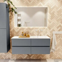 MONDIAZ VICA 120cm Badmeubel Onderkast Plata 4 Lades. Wastafel CLOUD Rechts 1 Kraangat, Kleur Talc Met Spiegel LED. -Geberiter Meubels Geschaft badkamermeubel vica plata cloud talc set1 0055