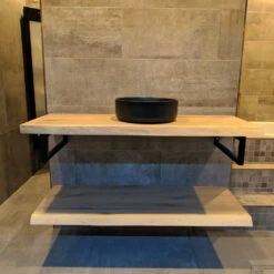 Badkamermeubel BWS Woodstone Twee Bovenbladen Met Boomstamkant 60 Cm (met Beugels En Waskom) -Geberiter Meubels Geschaft badmeubelset bws woodstone 60 cm twee planken zwarte kom sfeer