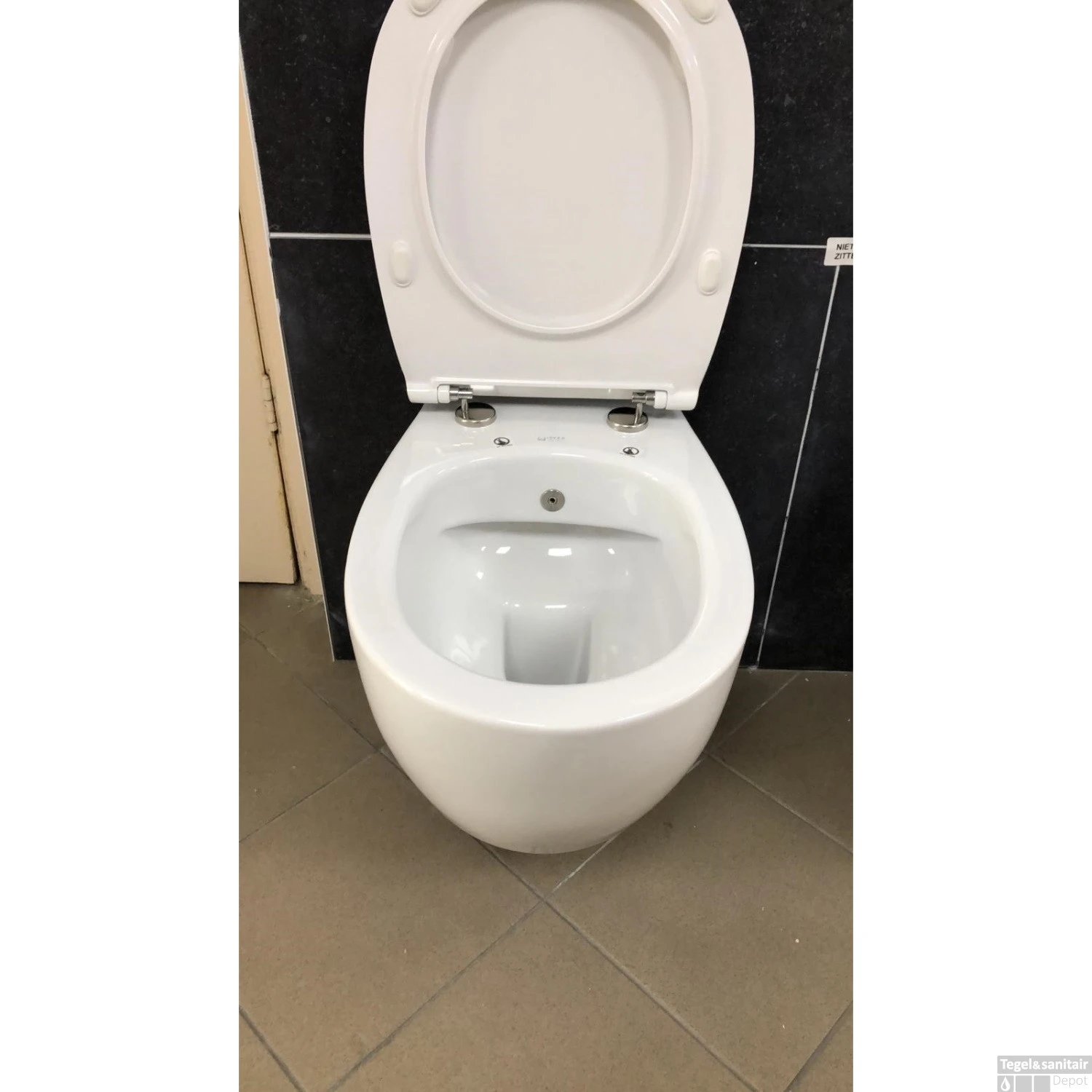 Bidet Wandcloset Isvea Sentiment I Wit Met Sproeier (Inclusief Zitting) 5 Bidet Wandcloset Isvea Sentiment I Wit Met Sproeier (Inclusief Zitting) - Afbeelding 3