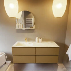 MONDIAZ VICA-DLUX 130cm Badmeubel Onderkast Oro 4 Lades. Inbouw Wastafel CLOUD Links 1 Kraangat, Kleur Frappe. -Geberiter Meubels Geschaft vica dluxe inbouw cloud frappe oro front1 0053