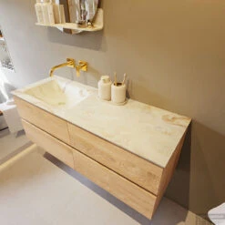 MONDIAZ VICA-DLUX 130cm Badmeubel Onderkast Washed Oak 4 Lades. Inbouw Wastafel CLOUD Links Zonder Kraangat, Kleur Frappe, En Spiegel Model SPOT -Geberiter Meubels Geschaft vica dluxe inbouw cloud frappe washed oak side1 0050 12507514521914