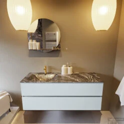 MONDIAZ VICA-DLUX 130cm Badmeubel Onderkast Clay 2 Lades. Inbouw Wastafel CLOUD Links 1 Kraangat, Kleur Lava, En Spiegel Model SPOT -Geberiter Meubels Geschaft vica dluxe inbouw cloud lava clay front1 0033